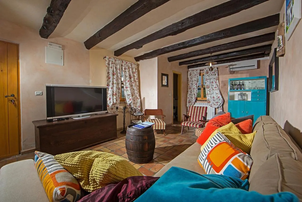 Family Oasis: Istrian Pool Retreat Villa Boljun Holiday home